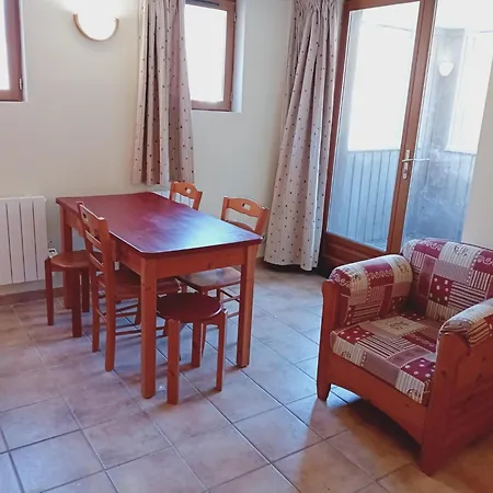 With Parking Near River Appartement *